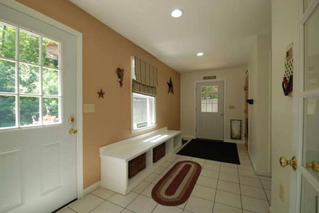 Beautiful Spacious Home W/ Game Room. Gilford Exterior foto