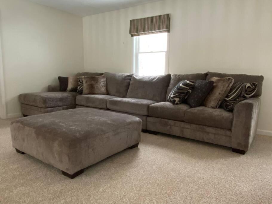 Beautiful Spacious Home W/ Game Room. Gilford Exterior foto
