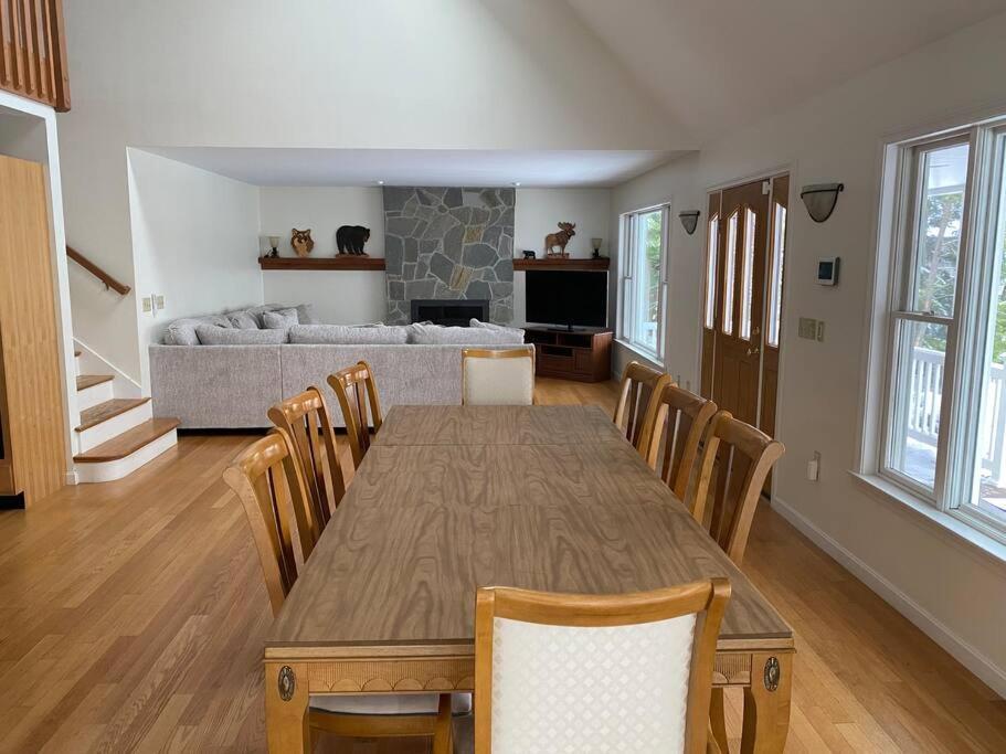 Beautiful Spacious Home W/ Game Room. Gilford Exterior foto