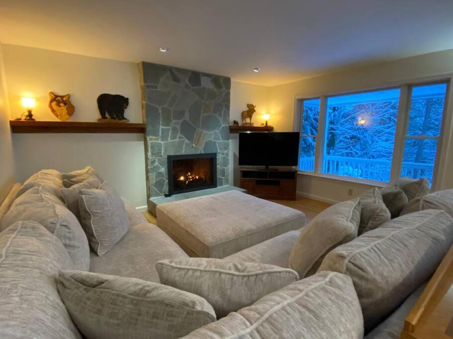 Beautiful Spacious Home W/ Game Room. Gilford Exterior foto